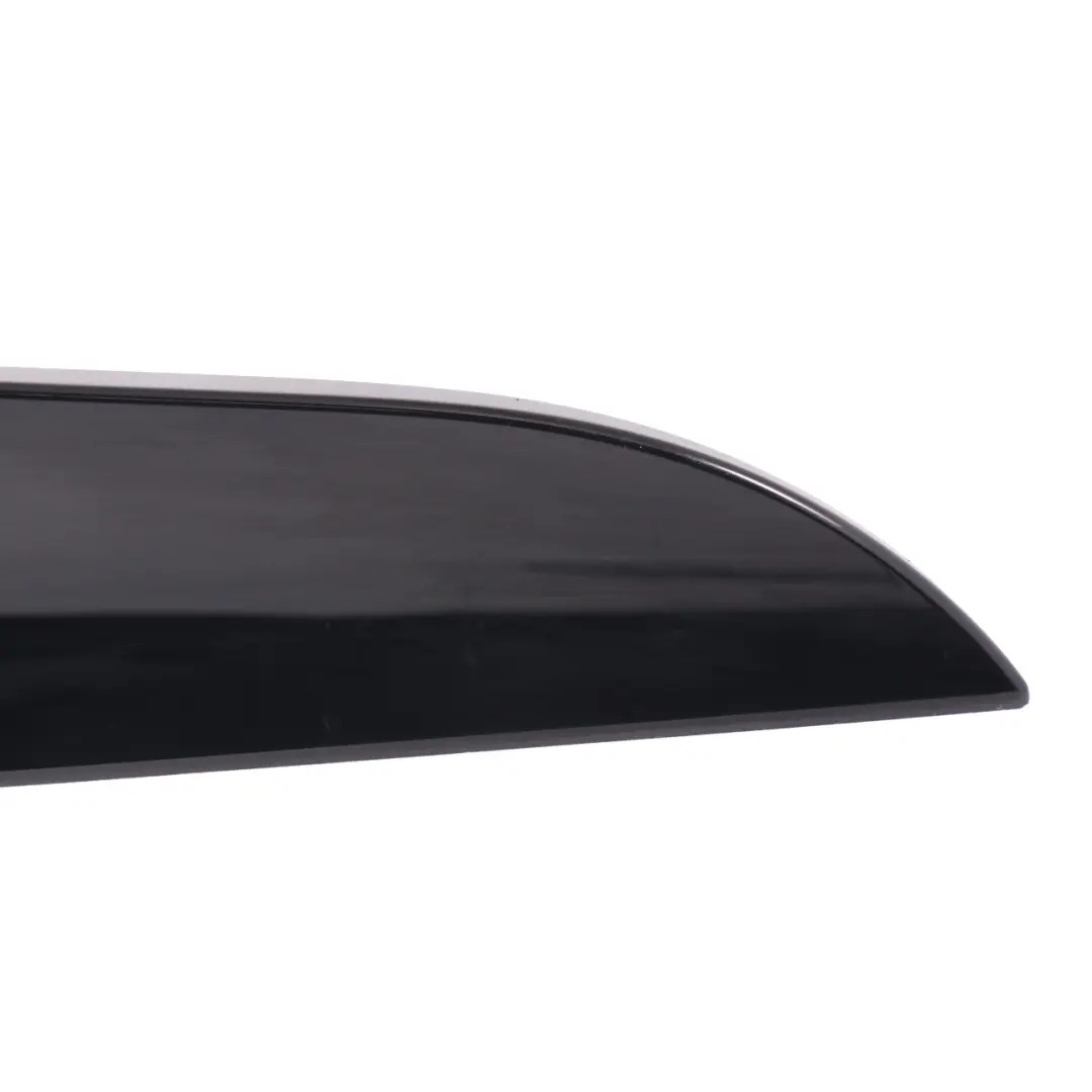 Moldura Puerta Delantera Izquierda Lateral Negro para Mercedes GLC X253 con número de pieza A2057200522 Mercedes GLC X253 Moldura Puerta Delantera Izquierda Lateral Negro - SKU A2057200522 - Número de pieza A2057200522