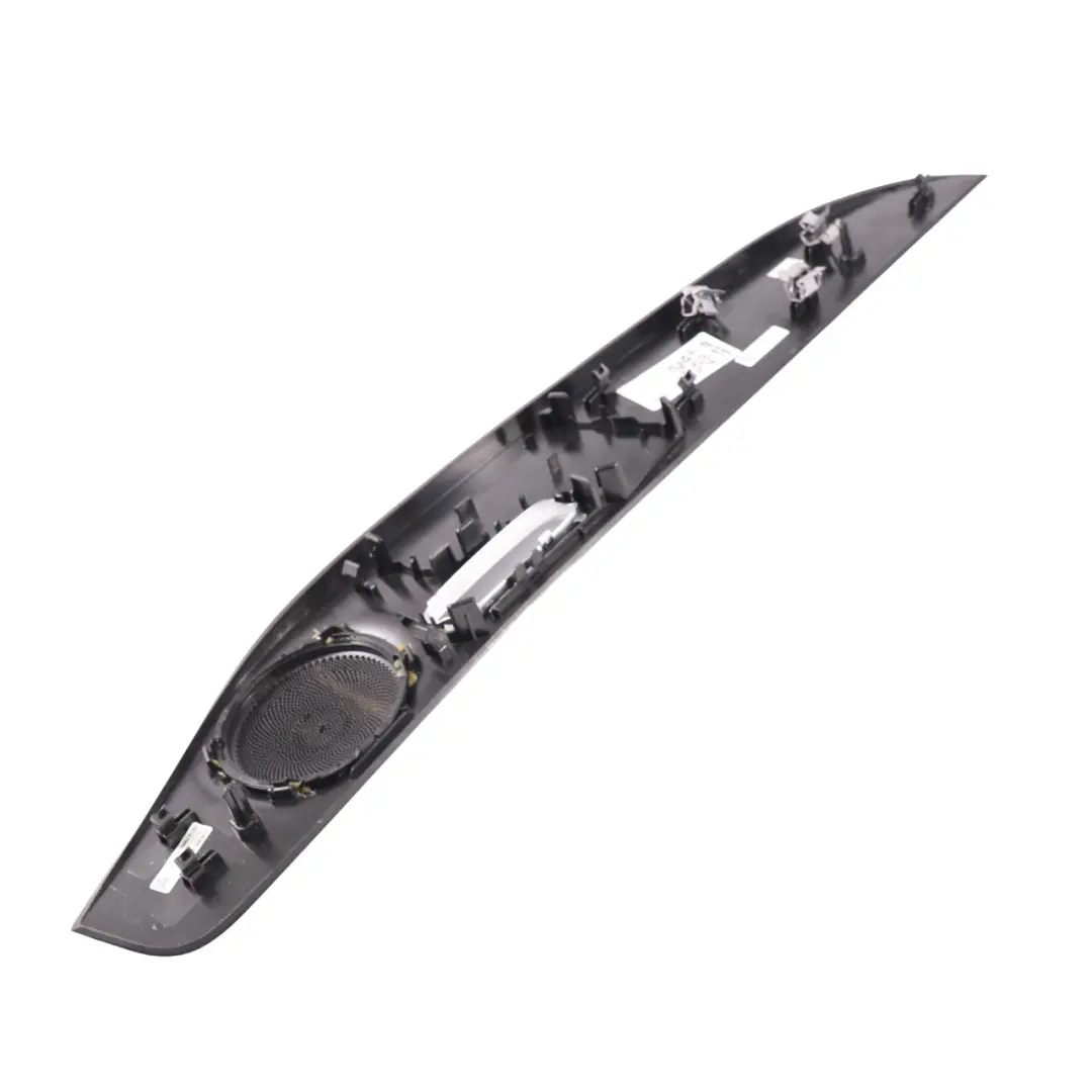 Listwa Wewnętrzna Drzwi Przednia Prawa Czarna do Mercedes GLC X253 o numerze A2057200622 Mercedes GLC X253 Listwa Wewnętrzna Drzwi Przednia Prawa Czarna - SKU A2057200622 - Numer Części A2057200622