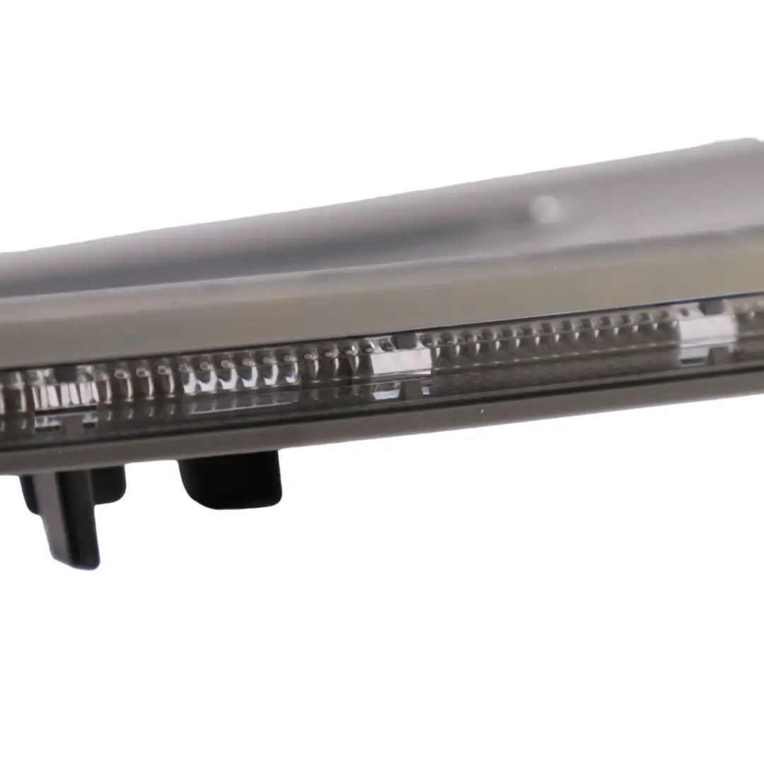 Mercedes C205 Copri altoparlante Trim Scheda Porta Anteriore Destra - SKU A2057208228 - Numero di parte A2057208228