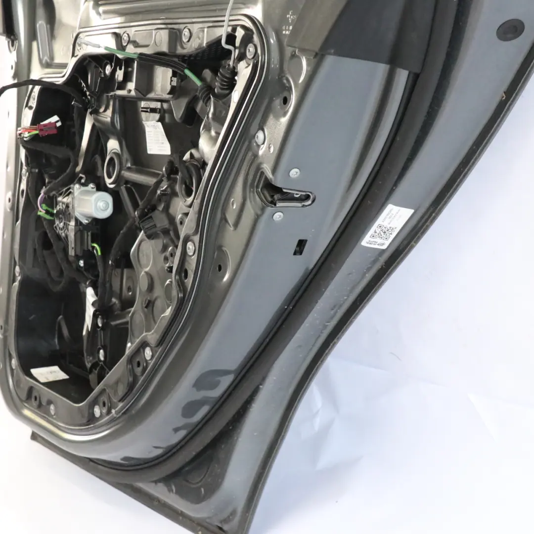 Mercedes W205 Tür hinten rechts Selenitgrau Metallic - 992 - SKU A2057300205-SEL2 - Teilenummer A2057300205