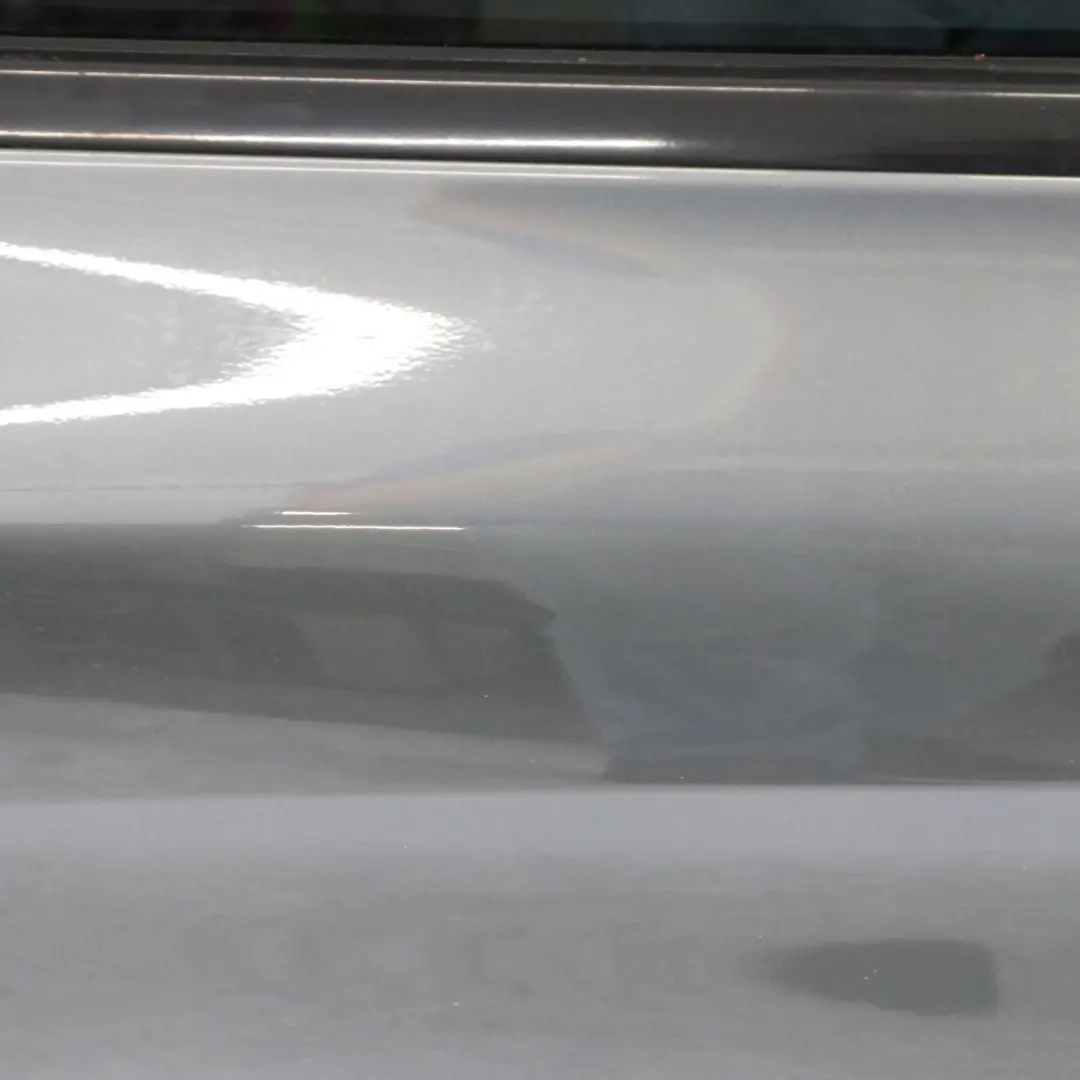 Mercedes W205 Puerta Trasera Derecha Gris Selenita Metalizado - 992 - SKU A2057300205-SEL2 - Número de pieza A2057300205
