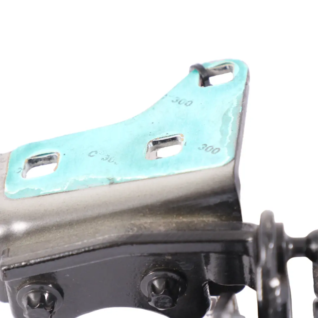 Tapa Del Maletero Bisagra Izquierda Negro - 197 A2057501128 para Mercedes A205 Cabrio con número de pieza A2057507300 Mercedes A205 Cabrio Tapa Del Maletero Bisagra Izquierda Negro - 197 A2057501128 - SKU A2057507300-OB - Número de pieza A2057507300