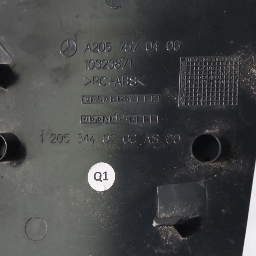 Mercedes A205 Cabrio Klappdachabdeckung Oben Rechts - SKU A2057570406 - Teilenummer A2057570406