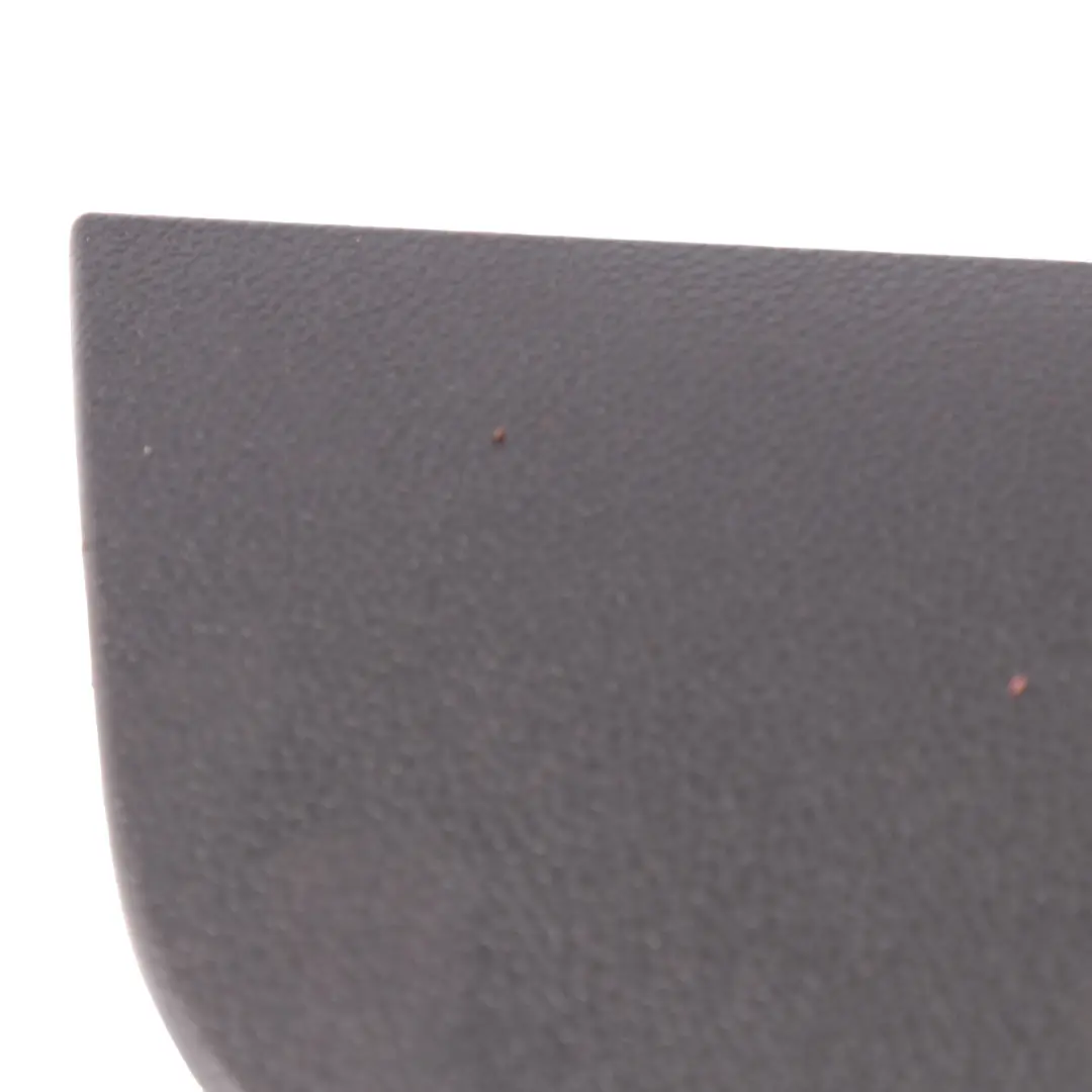 Osłona Panel Składanego Dachu Górna Prawa do Mercedes A205 Cabrio o numerze A2057570406 Mercedes A205 Cabrio Osłona Panel Składanego Dachu Górna Prawa - SKU A2057570406 - Numer Części A2057570406