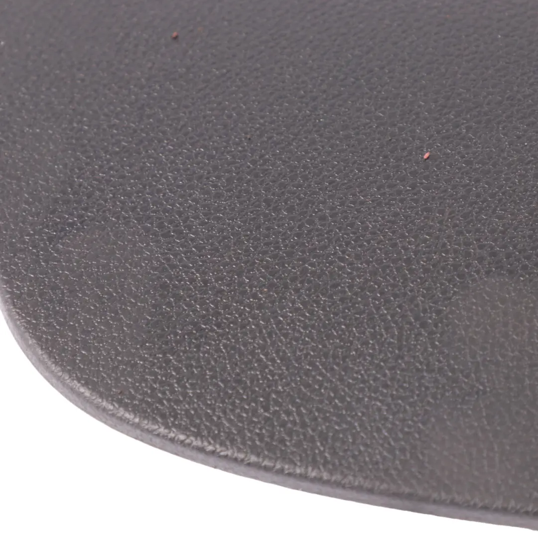 Osłona Panel Składanego Dachu Górna Prawa do Mercedes A205 Cabrio o numerze A2057570406 Mercedes A205 Cabrio Osłona Panel Składanego Dachu Górna Prawa - SKU A2057570406 - Numer Części A2057570406