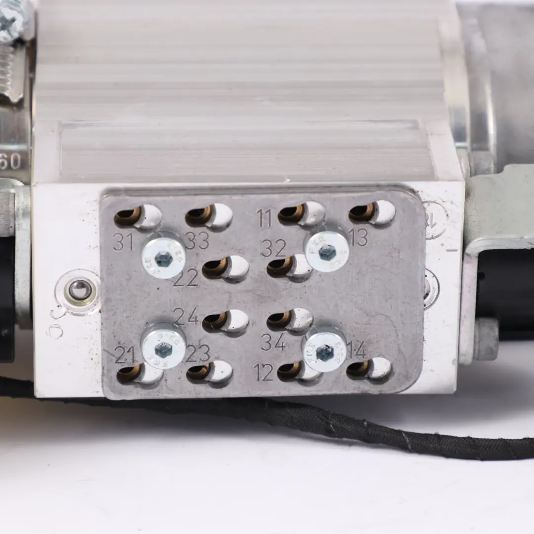  Dach pumpe Mercedes A205 A238 Cabrio Hydraulik einheit Motorverdeck - SKU A2058000500 - Teilenummer A2058000500