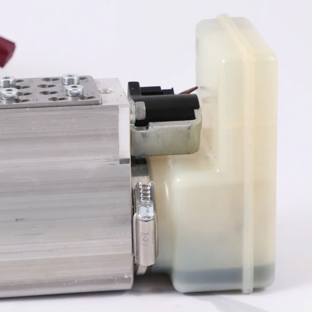 Roof Pump Mercedes A205 A238 Convertible Hydraulic Unit Motor Top to with Part number A2058000500 Roof Pump Mercedes A205 A238 Convertible Hydraulic Unit Motor Top - SKU A2058000500 - Part number A2058000500