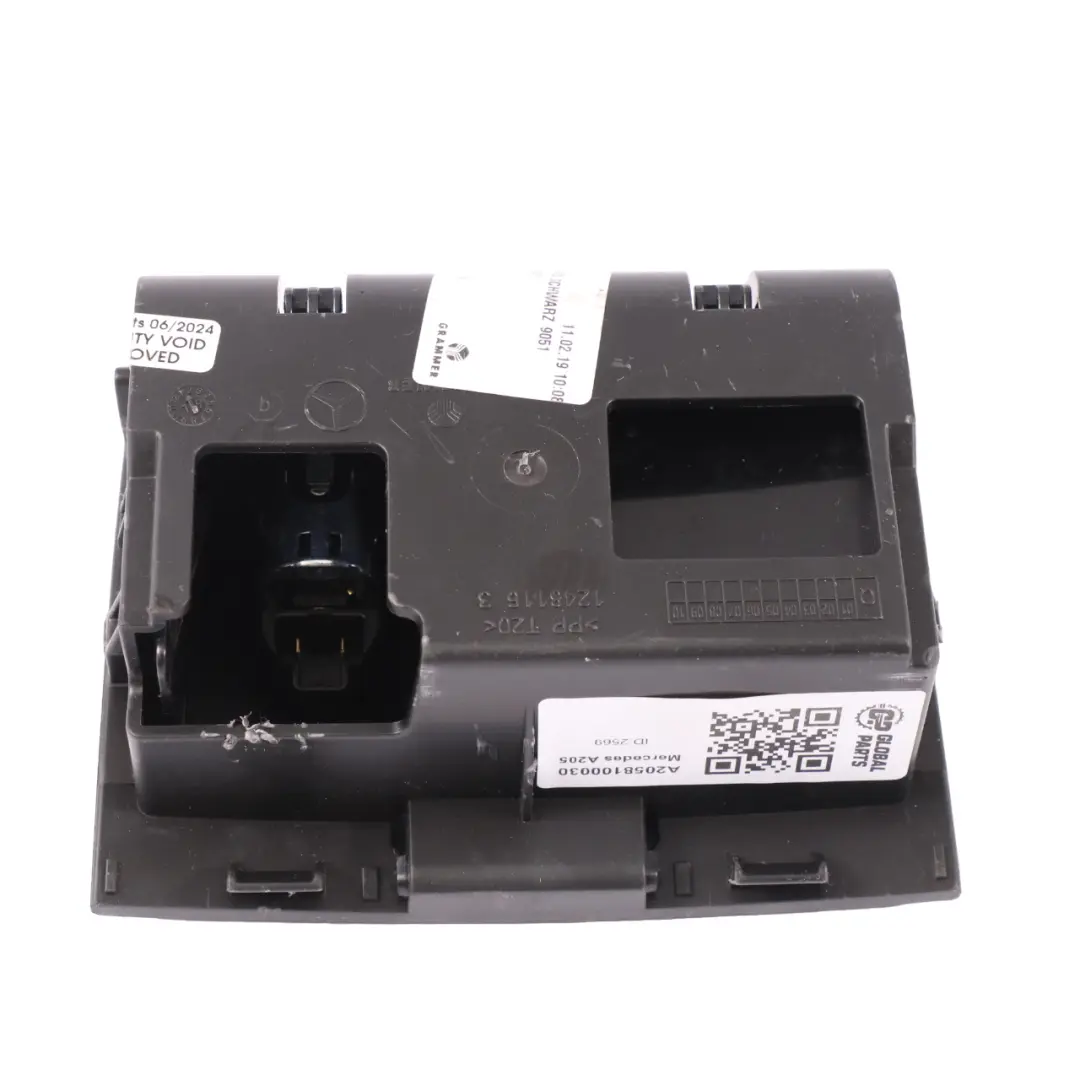 Cenicero Mercedes A205 Consola Central Trasera Almacenamiento Encendedor Negro para con número de pieza A2058100030 Cenicero Mercedes A205 Consola Central Trasera Almacenamiento Encendedor Negro - SKU A2058100030 - Número de pieza A2058100030