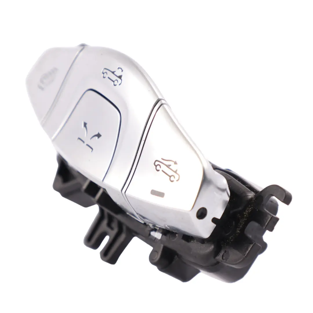 Przełącznik Składanego Dachu do Mercedes A205 Cabrio o numerze A2058203302 Mercedes A205 Cabrio Przełącznik Składanego Dachu - SKU A2058203302 - Numer Części A2058203302