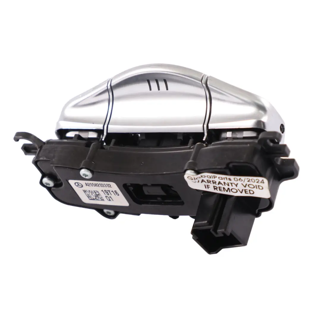 interrupteur de commande de toit pliant pour Mercedes A205 Cabriolet à propos du numéro de pièce A2058203302 Mercedes A205 Cabriolet interrupteur de commande de toit pliant - SKU A2058203302 - Numéro de pièce A2058203302