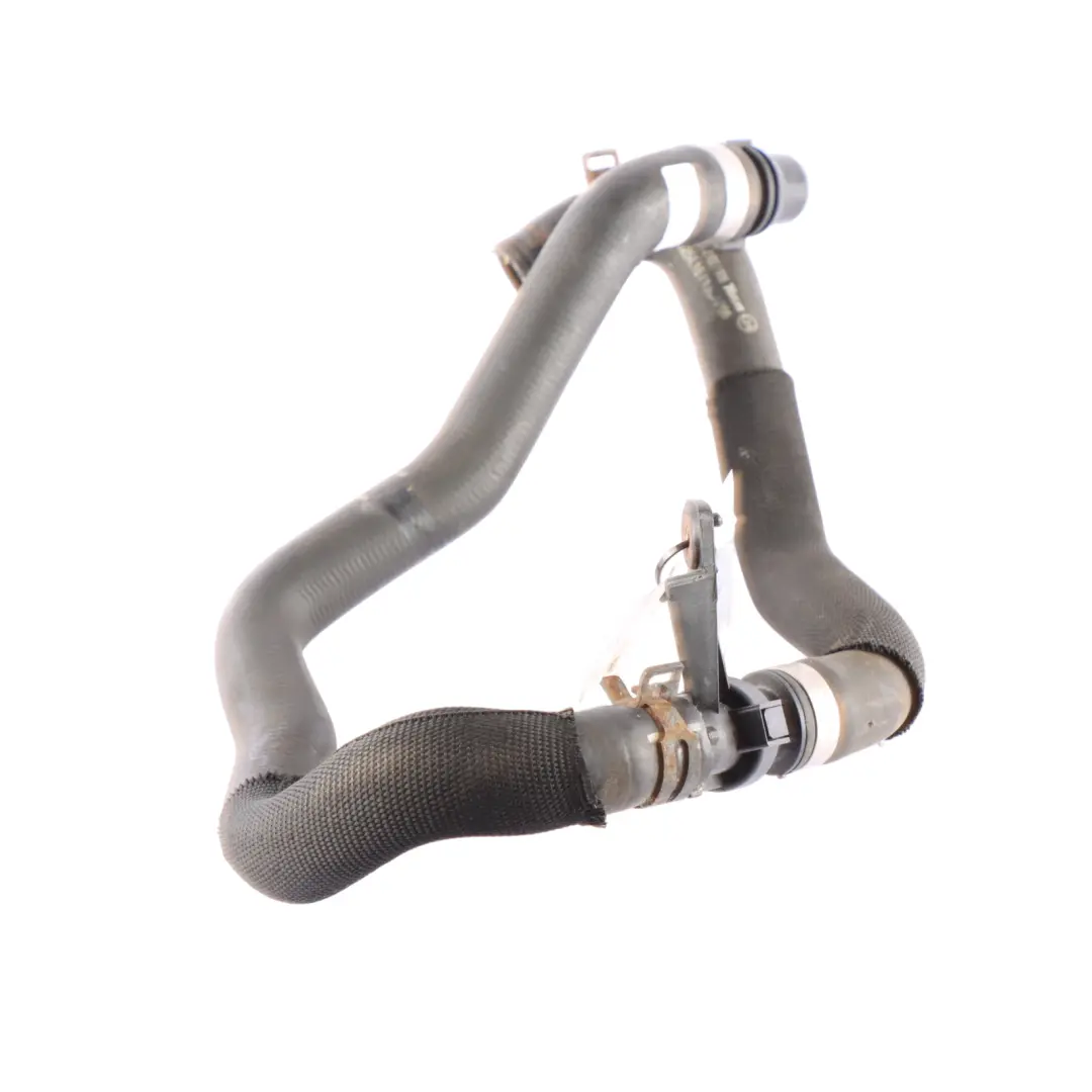 Mercedes W205 tuyau de refroidissement d'eau - SKU A2058302102 - Numéro de pièce A2058302102