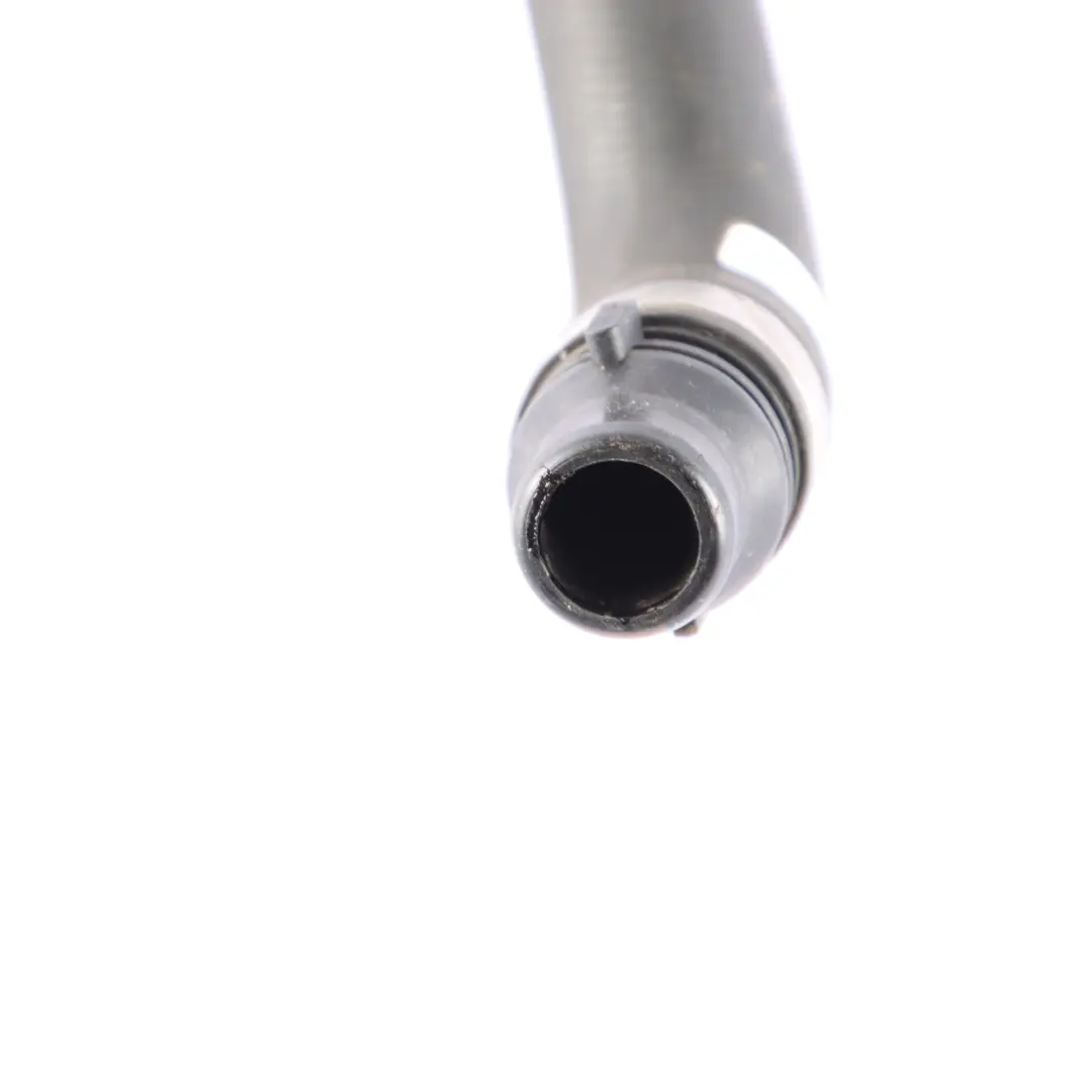 Mercedes W205 tuyau de refroidissement d'eau - SKU A2058302102 - Numéro de pièce A2058302102