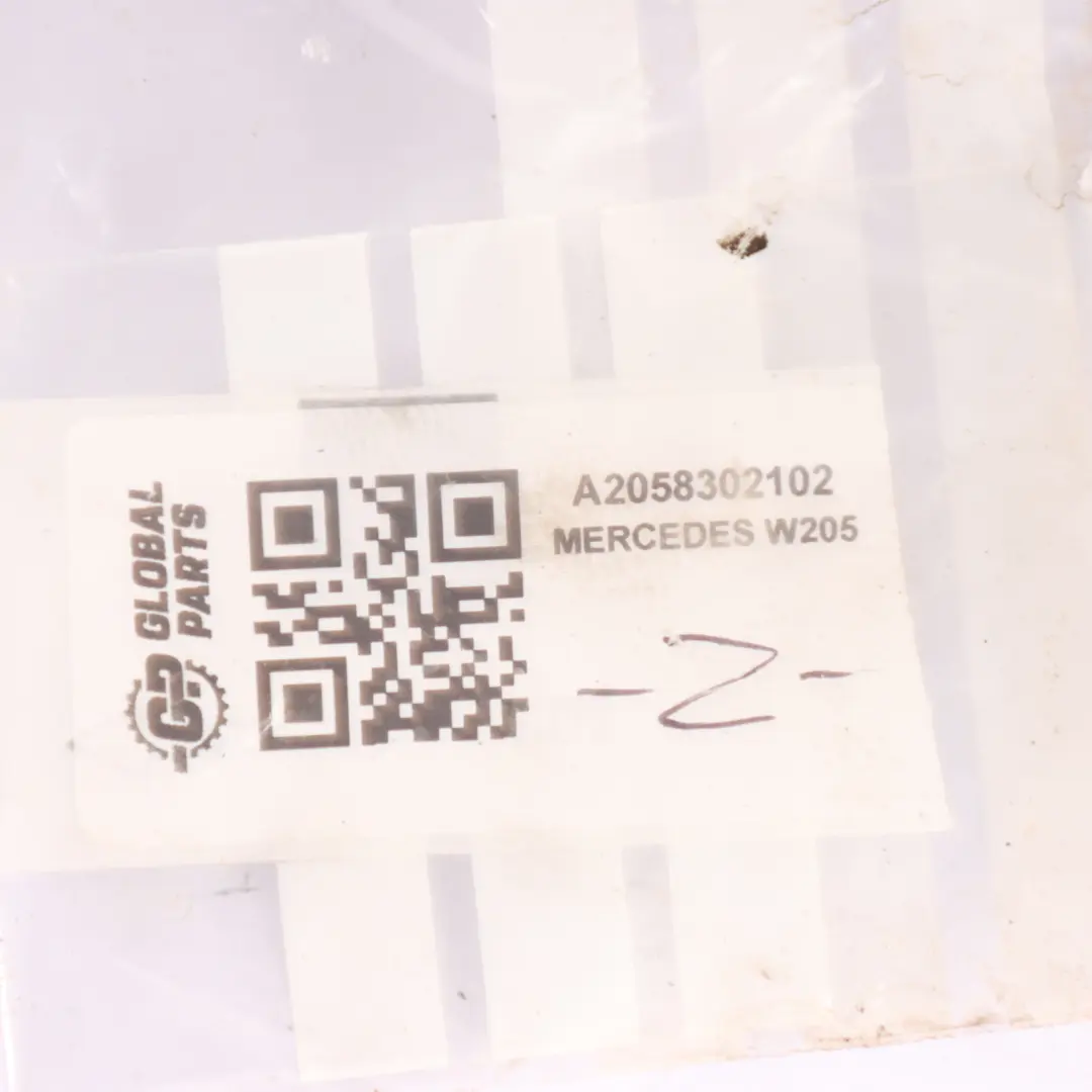 Mercedes W205 tuyau de refroidissement d'eau - SKU A2058302102 - Numéro de pièce A2058302102