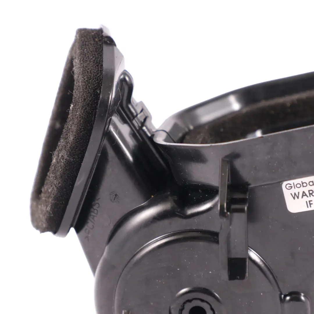  Conduit d'air Mercedes A205 Tableau de bord Chauffage Ventilation Conduit gauche - SKU A2058309805 - Numéro de pièce A2058300100