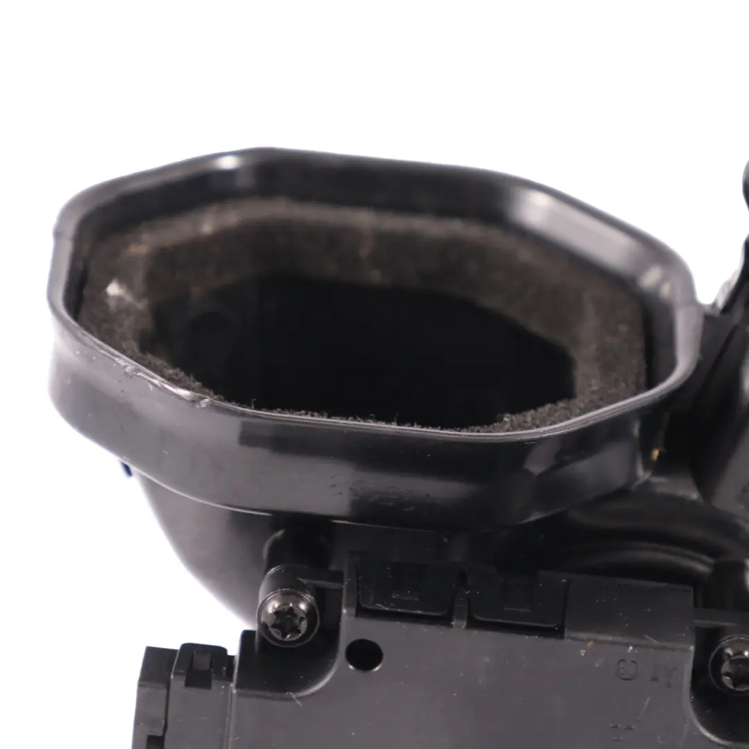 Condotto d'aria Mercedes A205 cruscotto ventilazione condotto sinistro per con numero di parte A2058300100 Condotto d'aria Mercedes A205 cruscotto ventilazione condotto sinistro - SKU A2058309805 - Numero di parte A2058300100