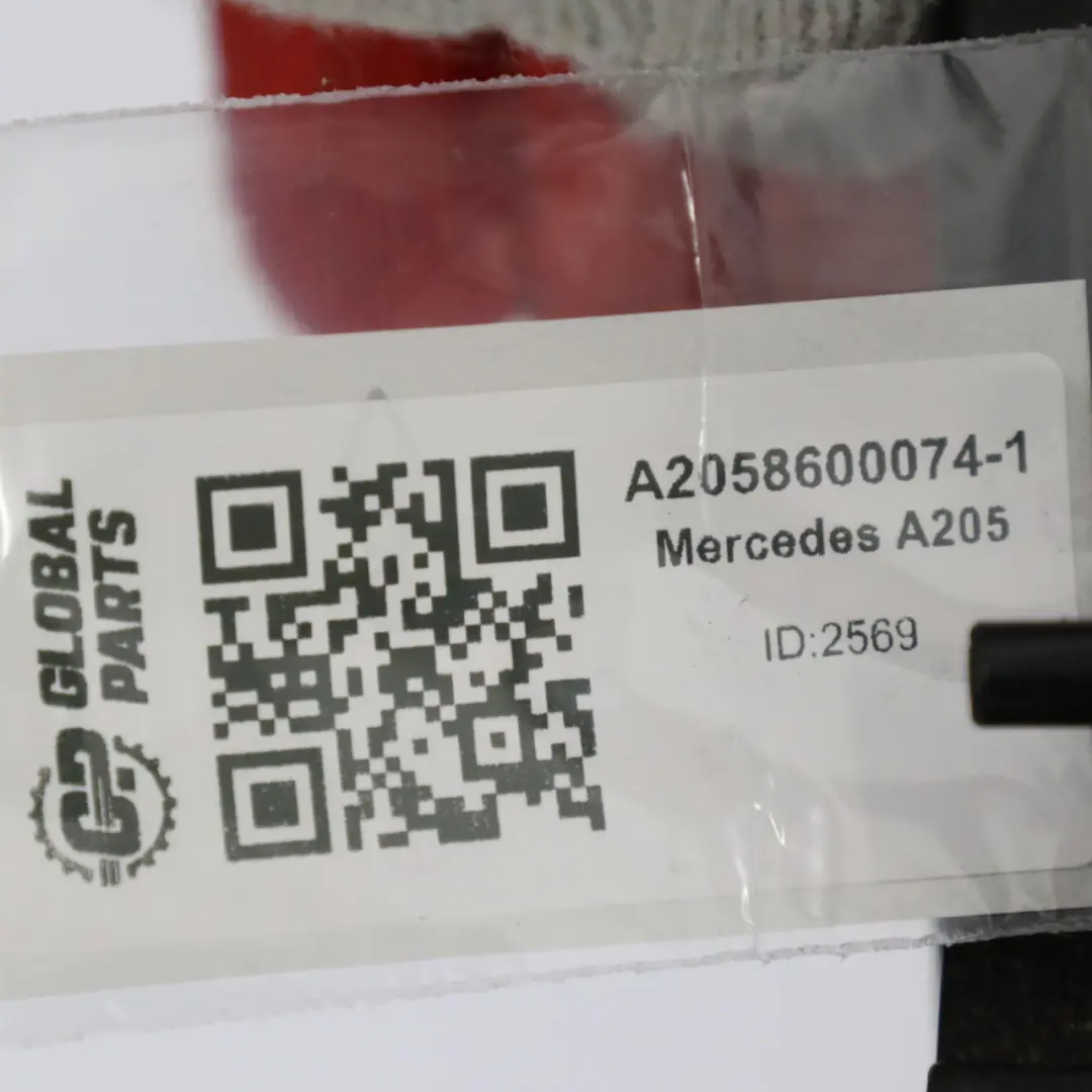 Deflector de Viento Cortaviento Panel para Mercedes A205 con número de pieza A2058600074 Mercedes A205 Deflector de Viento Cortaviento Panel - SKU A2058600074-1 - Número de pieza A2058600074