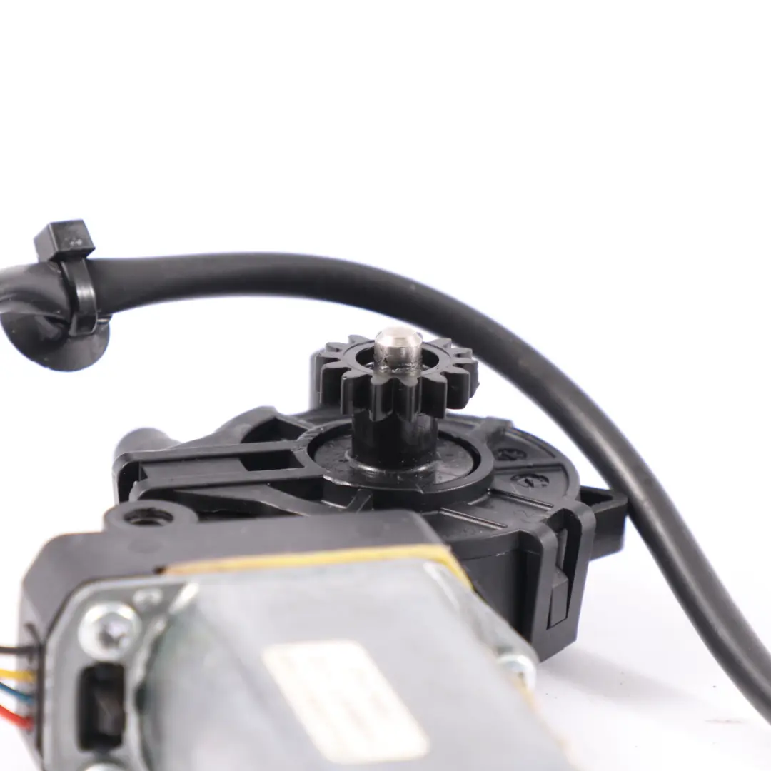  Feeder Motor Mercedes A205 Front Seat Belt Left N/S Sender Motor - SKU A2058600182 - Part number A2058600182