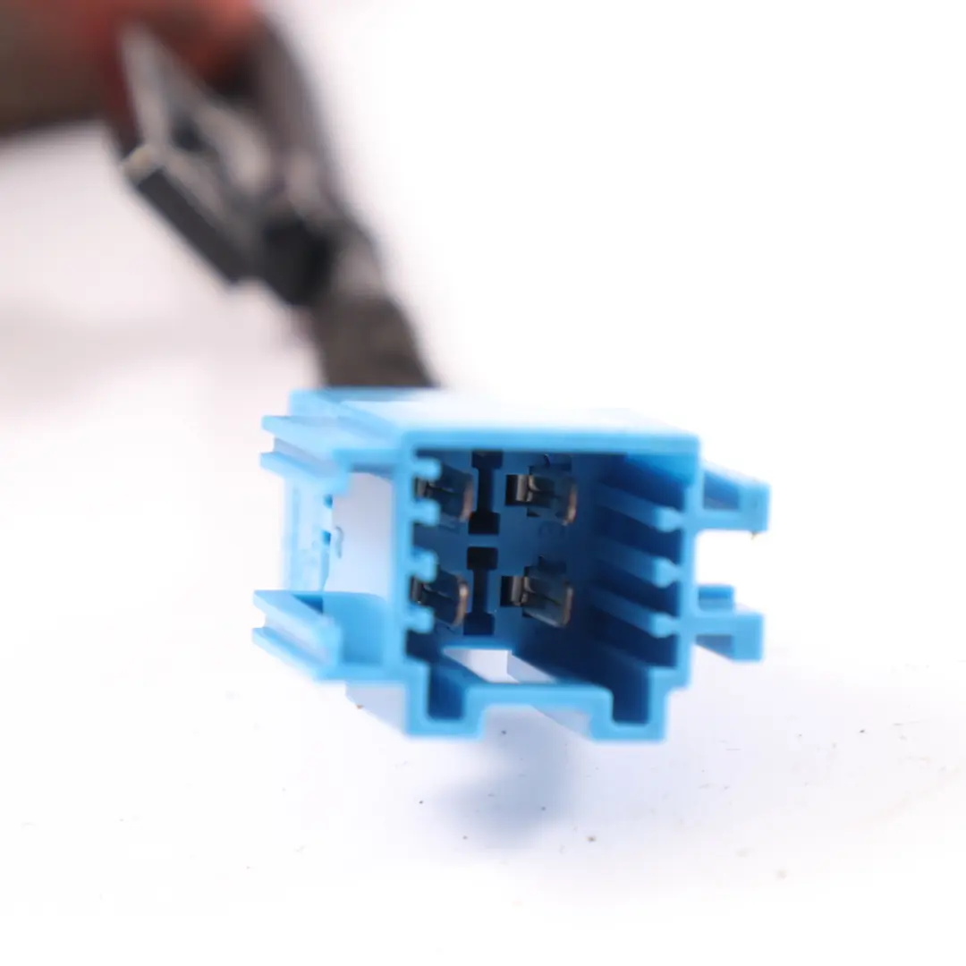 Moteur l'émetteur gauche de la ceinture sécurité des sièges avant pour Mercedes A205 à propos du numéro de pièce A2058600182 Mercedes A205 Moteur l'émetteur gauche de la ceinture sécurité des sièges avant - SKU A2058600182 - Numéro de pièce A2058600182