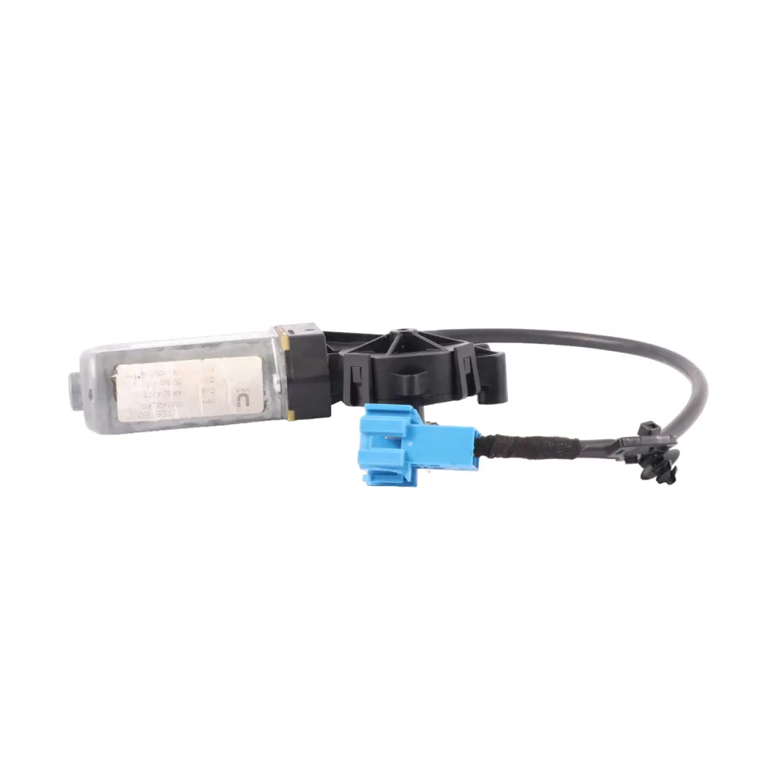 Mercedes C205 Moteur d'alimentation de ceinture avant droite - SKU A2058600282 - Numéro de pièce A2058600282