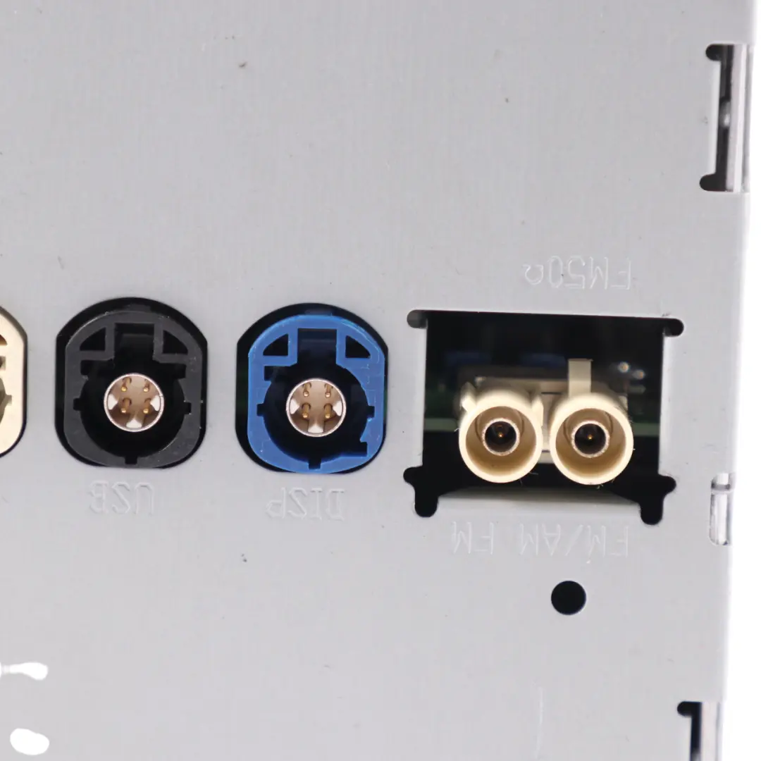 Unità principale Mercedes X253 Radio Navigazione Media Tel controllo per con numero di parte A2059009340 Unità principale Mercedes X253 Radio Navigazione Media Tel controllo - SKU A2059009340 - Numero di parte A2059009340