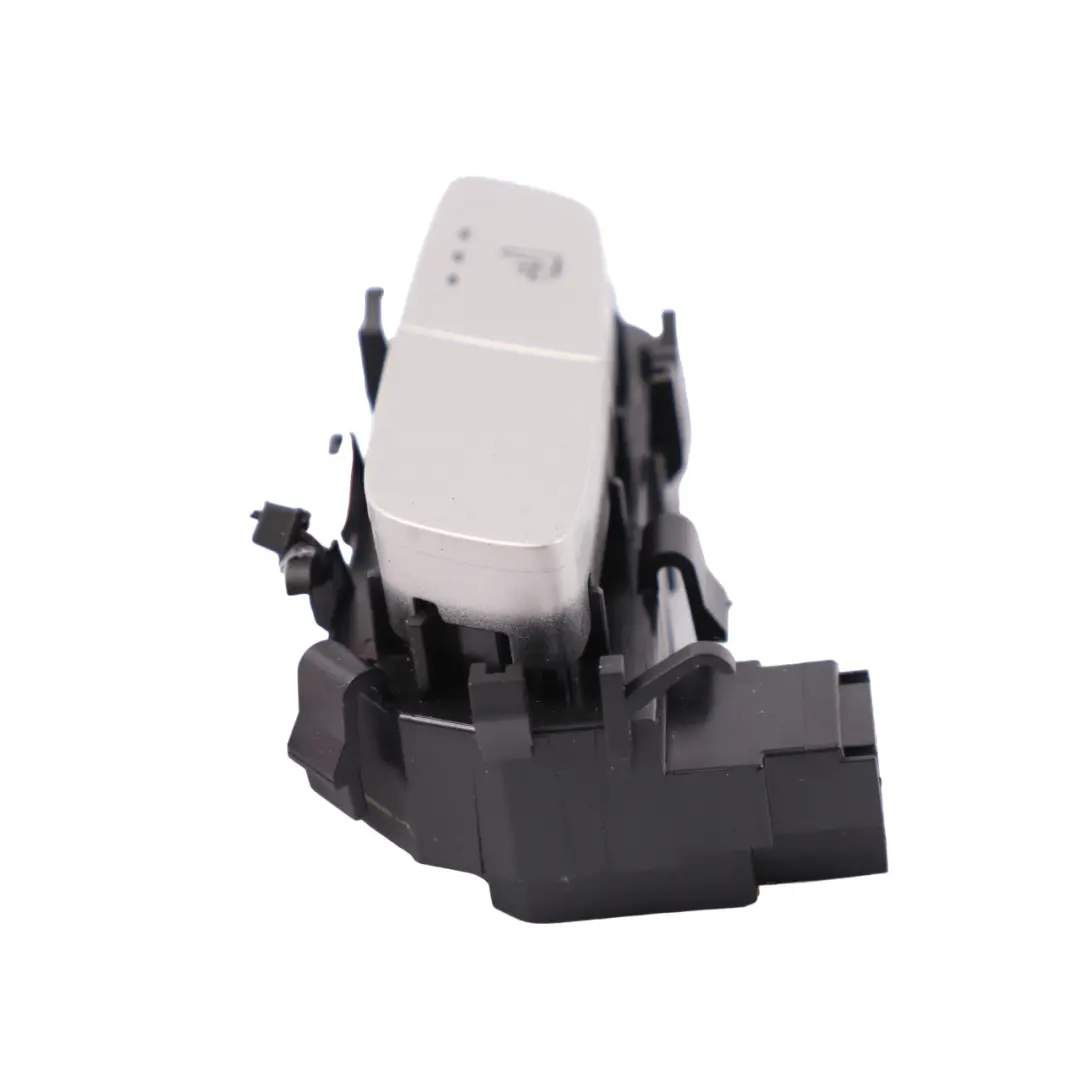 Mercedes C205 C253 Interruptor de calefacción asiento interior delantero derecho - SKU A2059053620 - Número de pieza A2059053620
