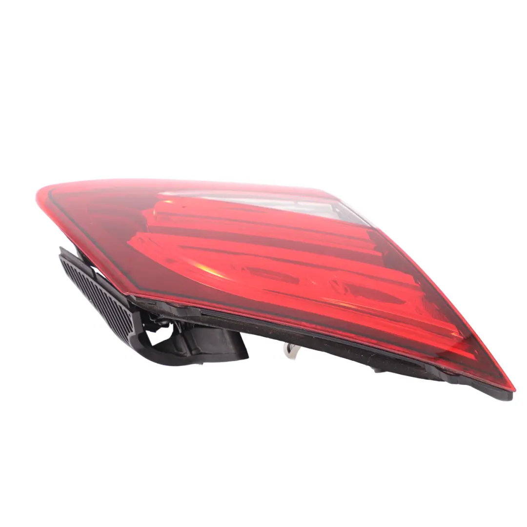 Mercedes C205 Luz Trasera Maletero Portón Trasero Luz Izquierda - SKU A2059063705 - Número de pieza A2059063705