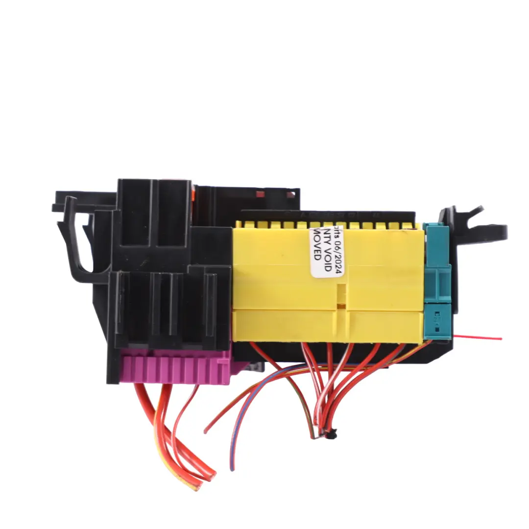Mercedes W205 W213 C253 Caja Fusibles Delantera Relé Control Módulo - SKU A2059065806 - Número de pieza A2059065806