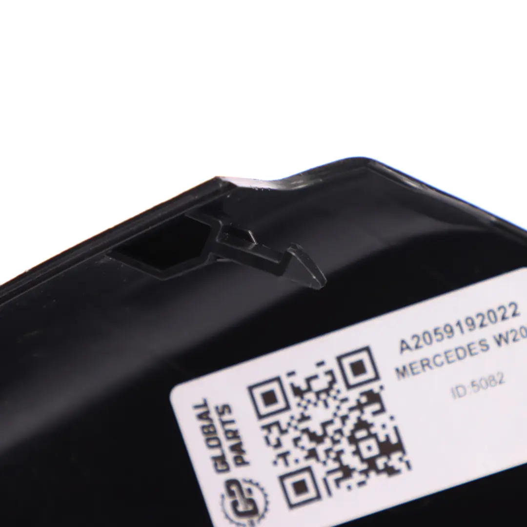 Copri sedile Mercedes W205 W213 anteriore destro pannello esterno per con numero di parte A2059192022 Copri sedile Mercedes W205 W213 anteriore destro pannello esterno - SKU A2059192022 - Numero di parte A2059192022