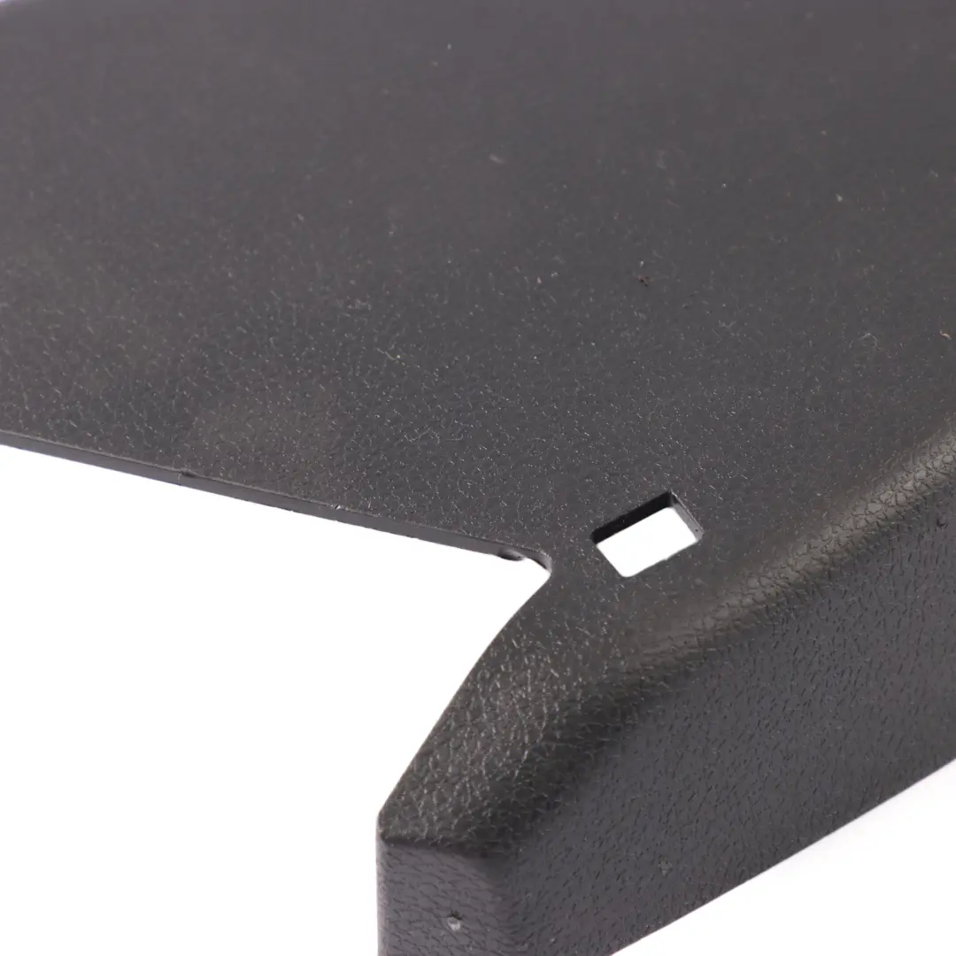 Tapiceria Asiento Delantero Derecho Tapa Negro para Mercedes W205 con número de pieza A2059195800 Mercedes W205 Tapiceria Asiento Delantero Derecho Tapa Negro - SKU A2059195800 - Número de pieza A2059195800