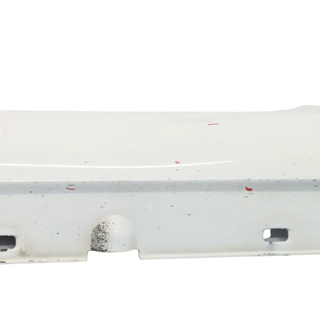 Cache seuil de porte gauche Polar Silver - 761 pour Mercedes A207 Cabrio à propos du numéro de pièce A2076980954 Mercedes A207 Cabrio Cache seuil de porte gauche Polar Silver - 761 - SKU A2076980954-POL - Numéro de pièce A2076980954