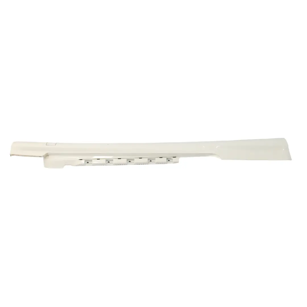 Mercedes A207 Cabrio Cache seuil de porte droit Blanc Polaire - 149 - SKU A2076981054-POL - Numéro de pièce A2076981054