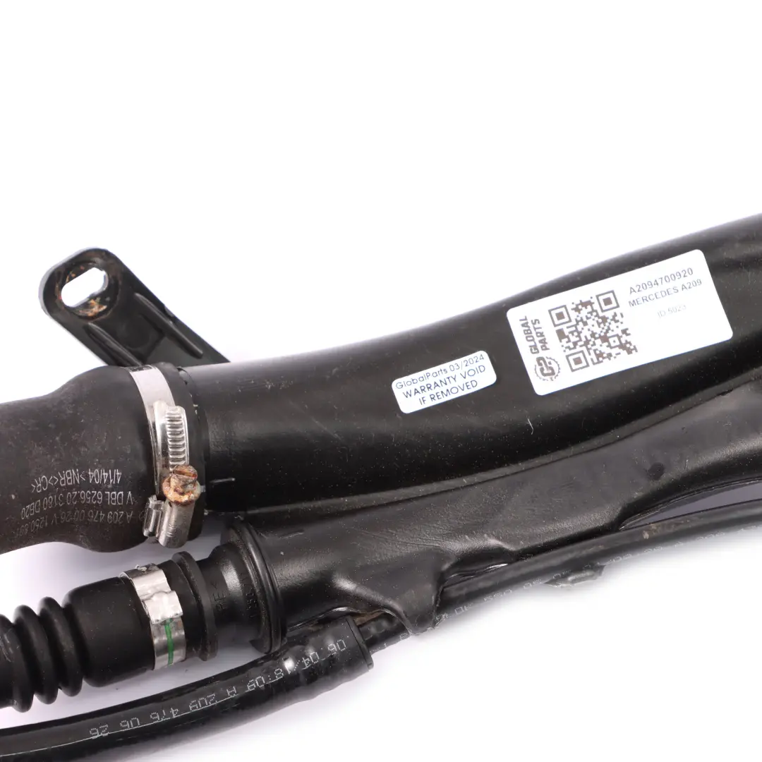 Depósito Cuello llenado Tubo Manguera Línea para Mercedes A209 Cabrio con número de pieza A2094700920 Mercedes A209 Cabrio Depósito Cuello llenado Tubo Manguera Línea - SKU A2094700920 - Número de pieza A2094700920