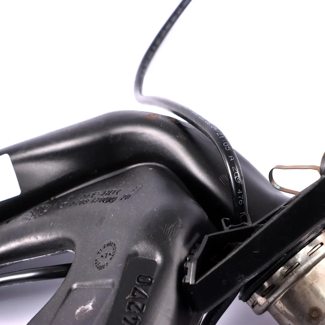 serbatoio benzina riempimento tubo flessibile per Mercedes A209 Cabrio con numero di parte A2094700920 Mercedes A209 Cabrio serbatoio benzina riempimento tubo flessibile - SKU A2094700920 - Numero di parte A2094700920