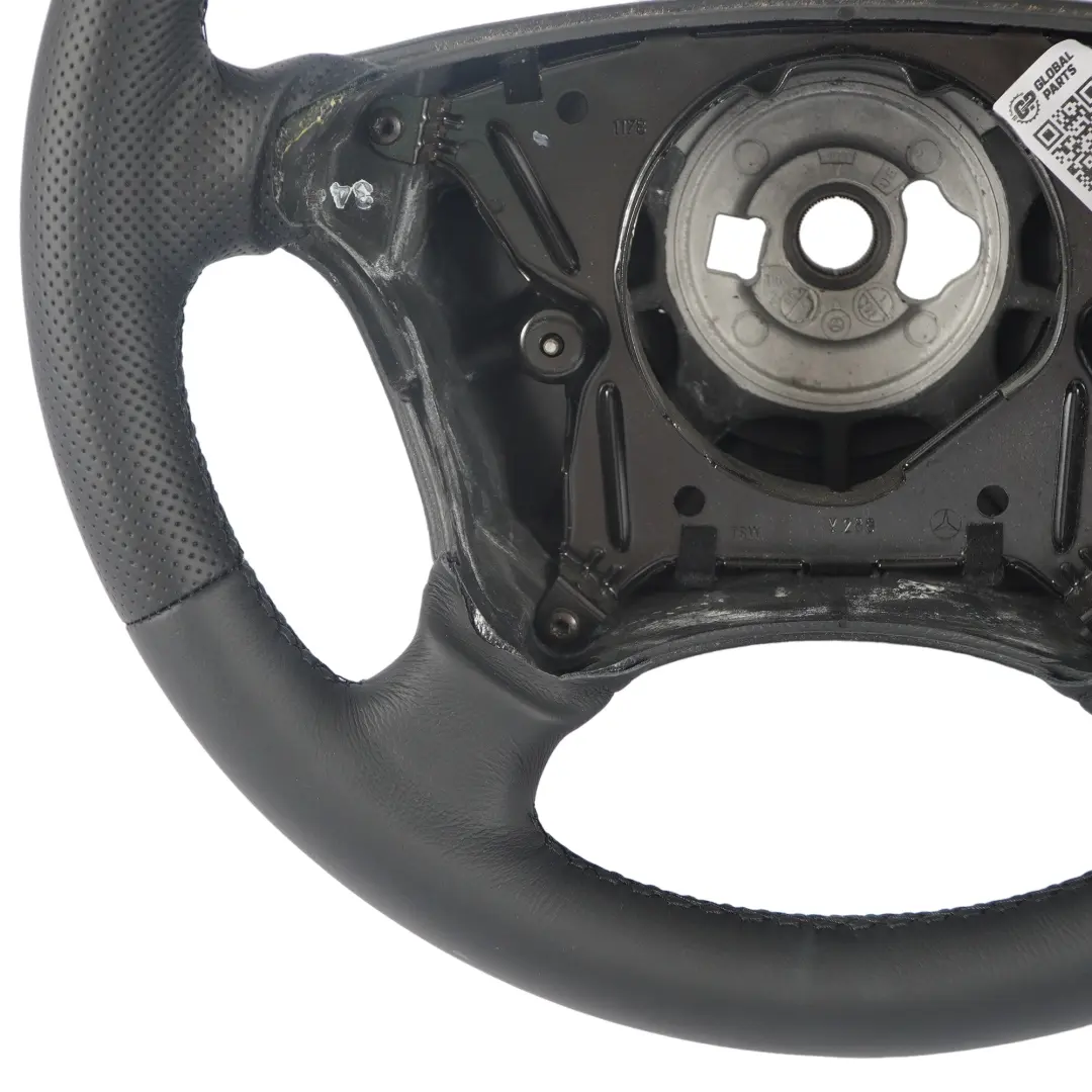 W208 A208 NUOVO Volante in Pelle Nera per Mercedes W210 S210 CLK C208 con numero di parte A2104600203 Mercedes W210 S210 CLK C208 W208 A208 NUOVO Volante in Pelle Nera - SKU A2104600203-1 - Numero di parte A2104600203