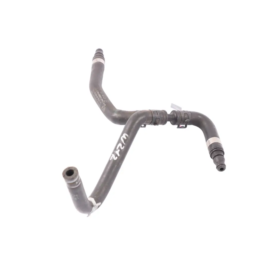 OM642 Przewód Wąż Rura Wody do Mercedes W212 o numerze A2125010925 Mercedes W212 OM642 Przewód Wąż Rura Wody - SKU A2125010925 - Numer Części A2125010925