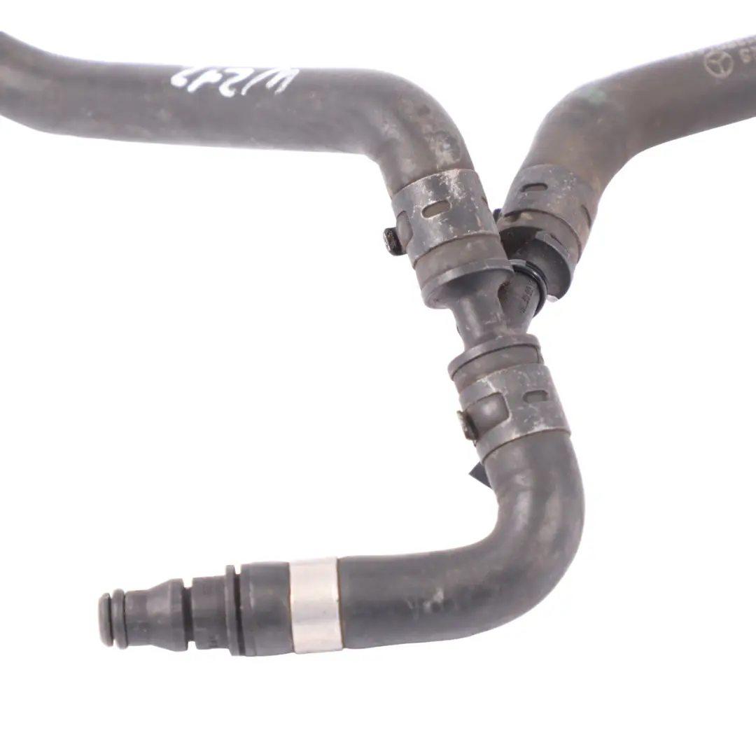 OM642 Tuyau d'eau de refroidissement Mercedes W212 - SKU A2125010925 - Numéro de pièce A2125010925