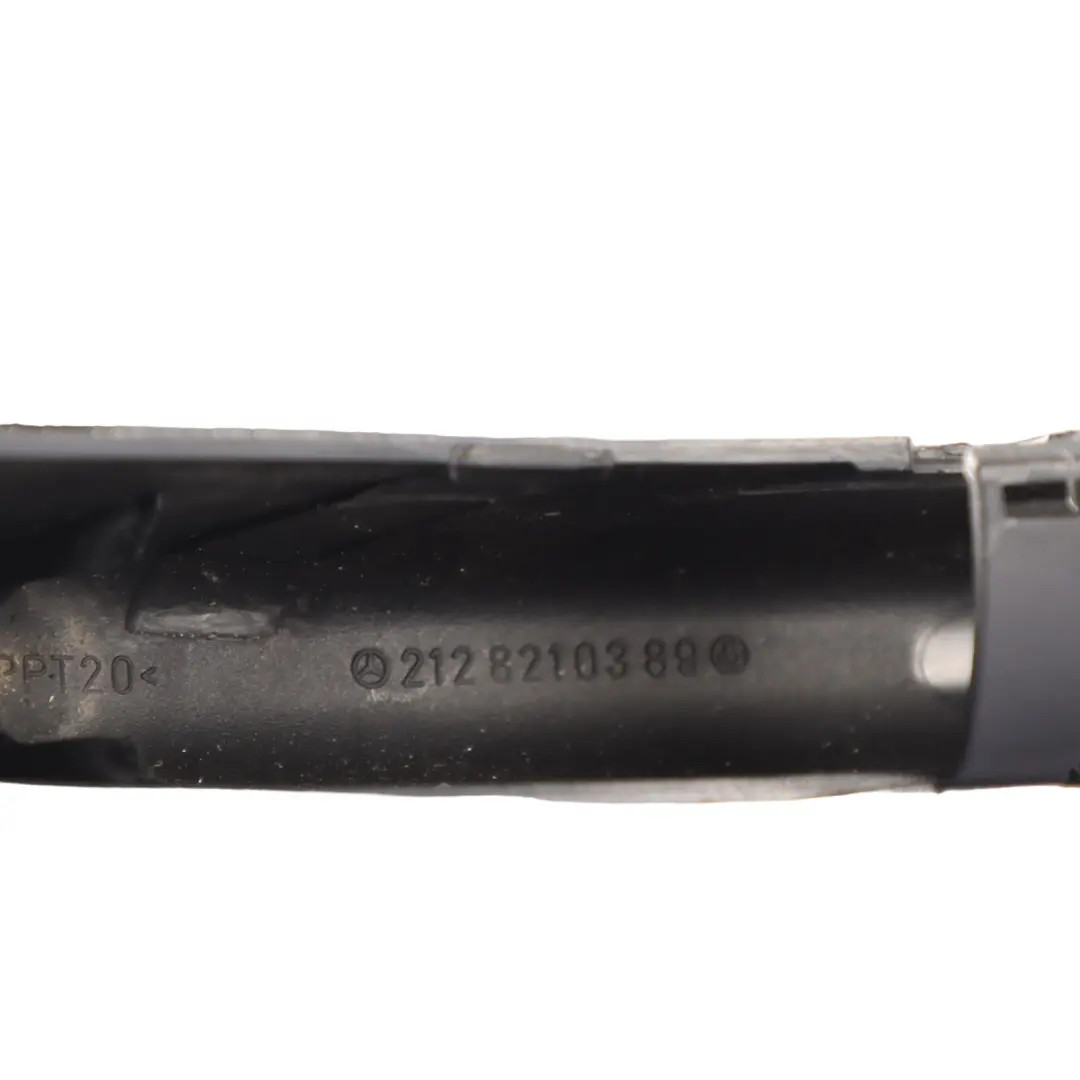 Portellone Bagagliaio Cerniera Cavo Condotto Sinistro per Mercedes W212 con numero di parte A2128210389 Mercedes W212 Portellone Bagagliaio Cerniera Cavo Condotto Sinistro - SKU A2128210389 - Numero di parte A2128210389