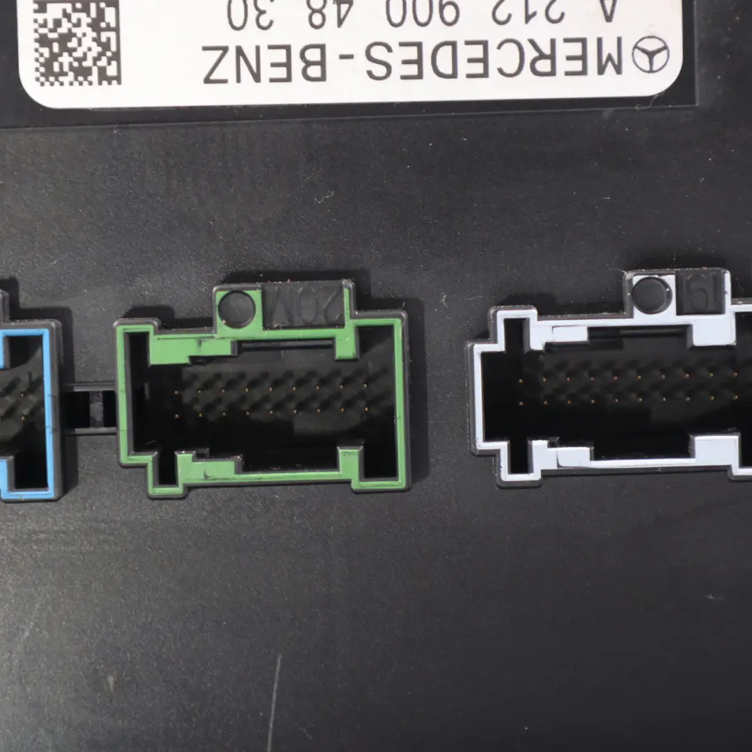 Caja de Fusibles Trasera SAM Relé Módulo para Mercedes SLK R172 W212 con número de pieza A2129004830 Mercedes SLK R172 W212 Caja de Fusibles Trasera SAM Relé Módulo - SKU A2129004830 - Número de pieza A2129004830