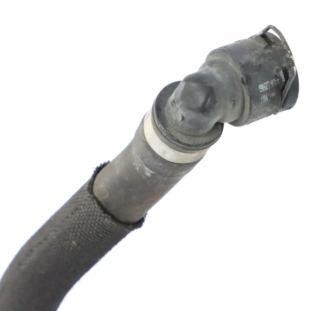 Tubo refrigerante Mercedes W213 C238 Diesel OM656 Linea acqua per con numero di parte A2135019801 Tubo refrigerante Mercedes W213 C238 Diesel OM656 Linea acqua - SKU A2135019801 - Numero di parte A2135019801