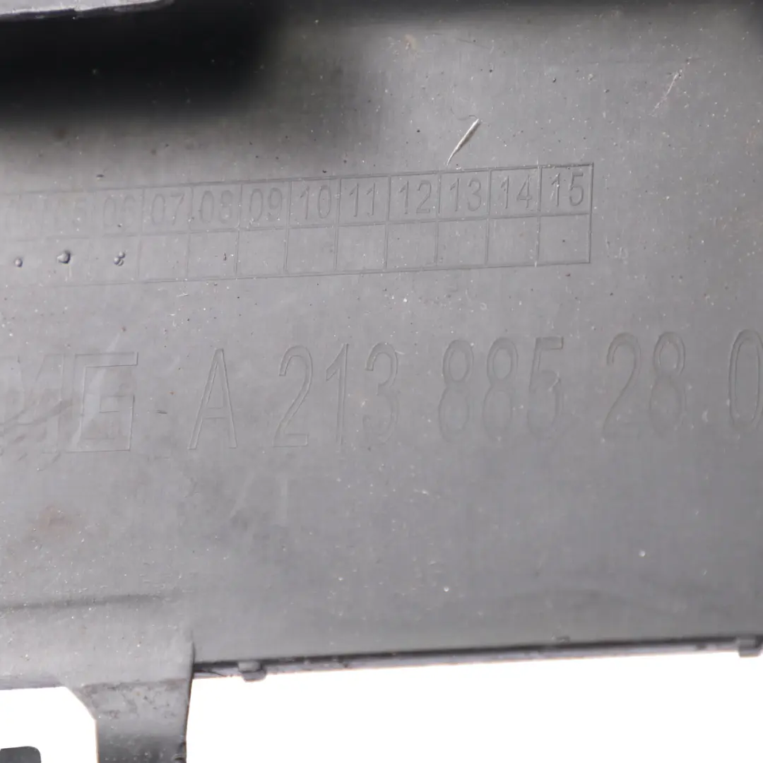 Mercedes W213 Hintere Stoßstange Zierleiste Rechts Halterung Trim - SKU A2138852801 - Teilenummer A2138852801