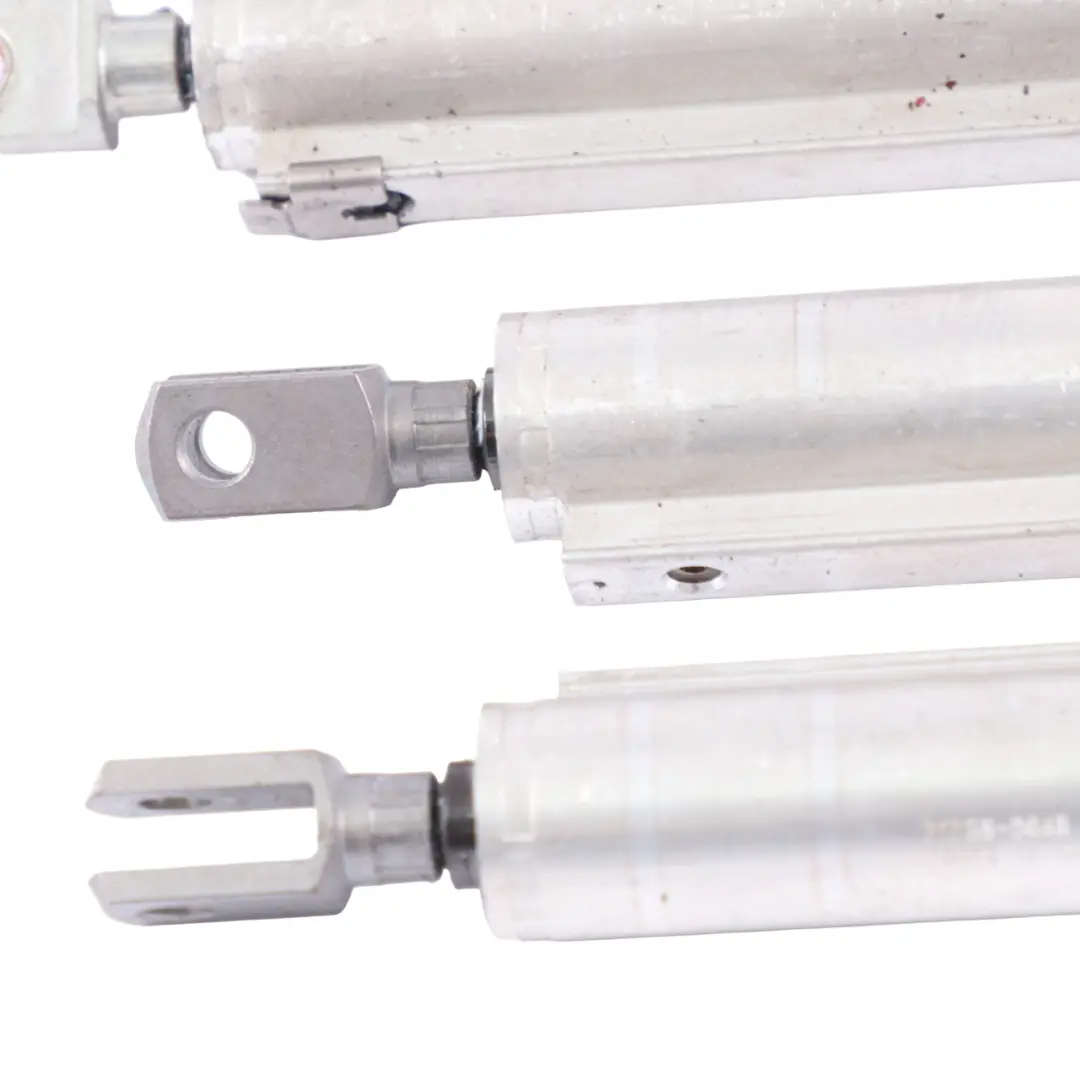 Toit rabattable Kit de vérins hydrauliques pour Mercedes A205 Cabriolet à propos du numéro de pièce A2178002800 Mercedes A205 Cabriolet Toit rabattable Kit de vérins hydrauliques - SKU A2178002800 - Numéro de pièce A2178002800