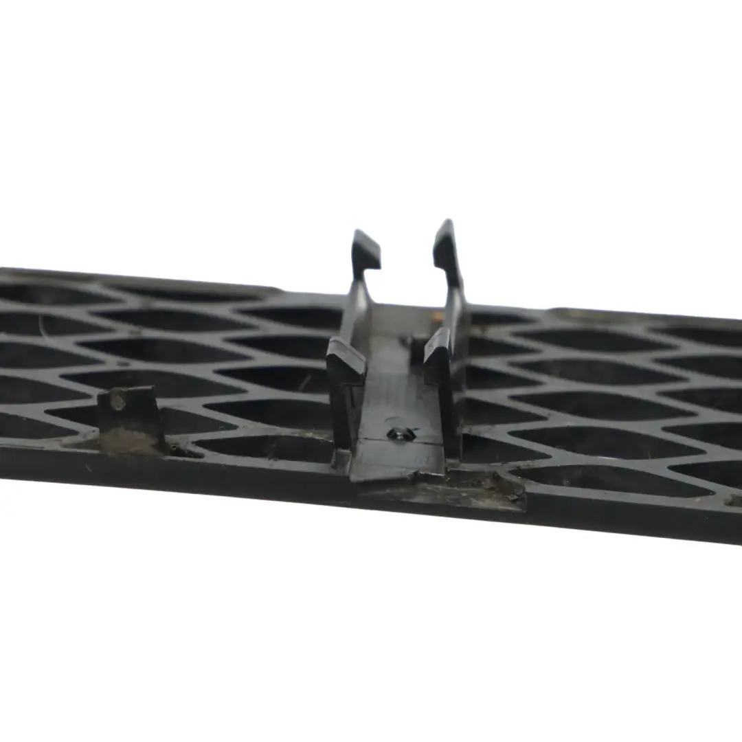 Parachoques Rejilla Delantera Rejilla Central Panel para Mercedes C219 con número de pieza A2198850053 Mercedes C219 Parachoques Rejilla Delantera Rejilla Central Panel - SKU A2198850053 - Número de pieza A2198850053