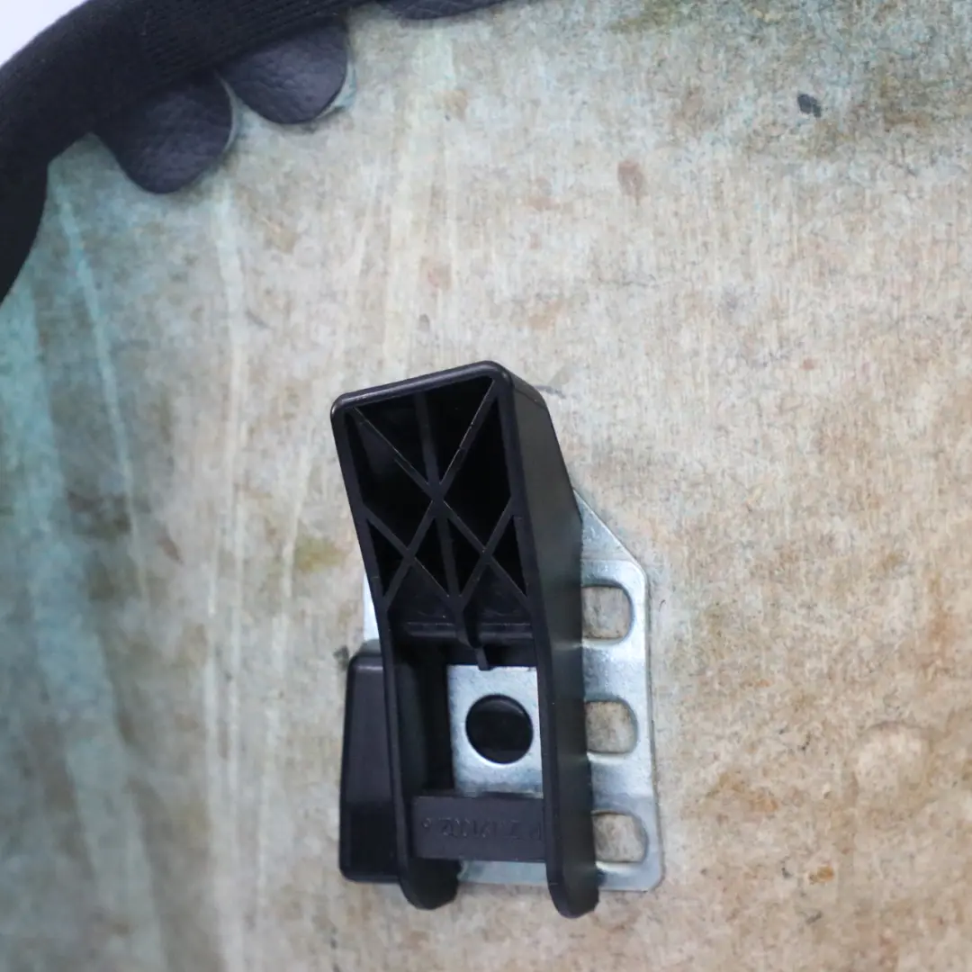 W219 Pannello posteriore sedile anteriore sinistro nero per Mercedes con numero di parte A2199100139 Mercedes W219 Pannello posteriore sedile anteriore sinistro nero - SKU A2199100139 - Numero di parte A2199100139