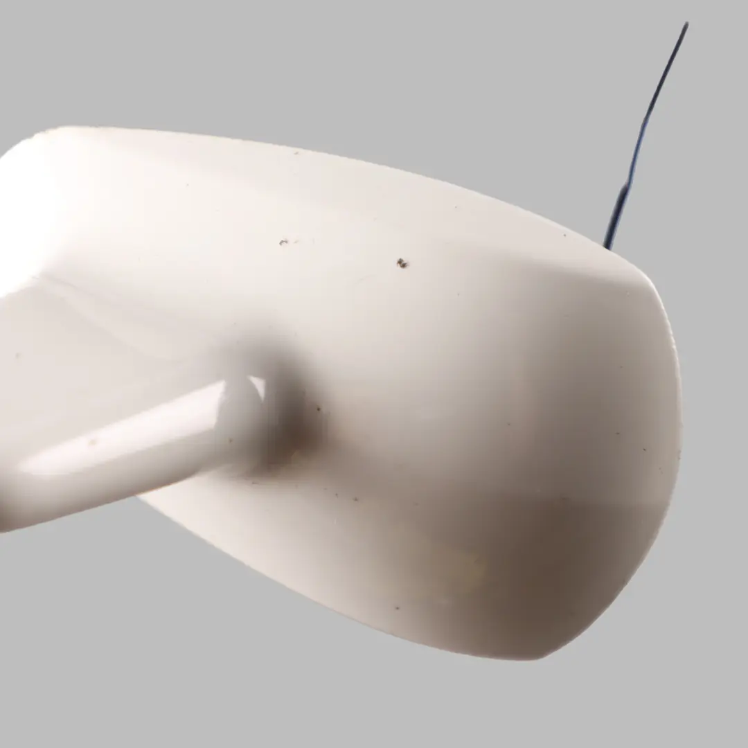W207 W212 Antenna Tetto Aerial Shark Calcite White - 650 per Mercedes con numero di parte A2218205975 Mercedes W207 W212 Antenna Tetto Aerial Shark Calcite White - 650 - SKU A2218205975-CW - Numero di parte A2218205975