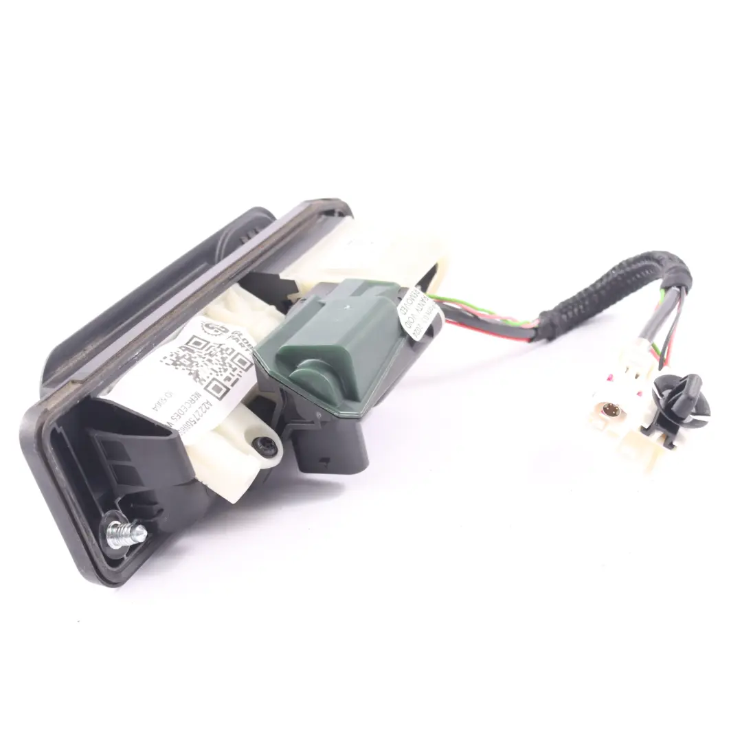 Uchwyt Otwierania Bagażnika Kamera Cofania do Mercedes C117 W205 o numerze A2227500893 Mercedes C117 W205 Uchwyt Otwierania Bagażnika Kamera Cofania - SKU A2227500893-2 - Numer Części A2227500893