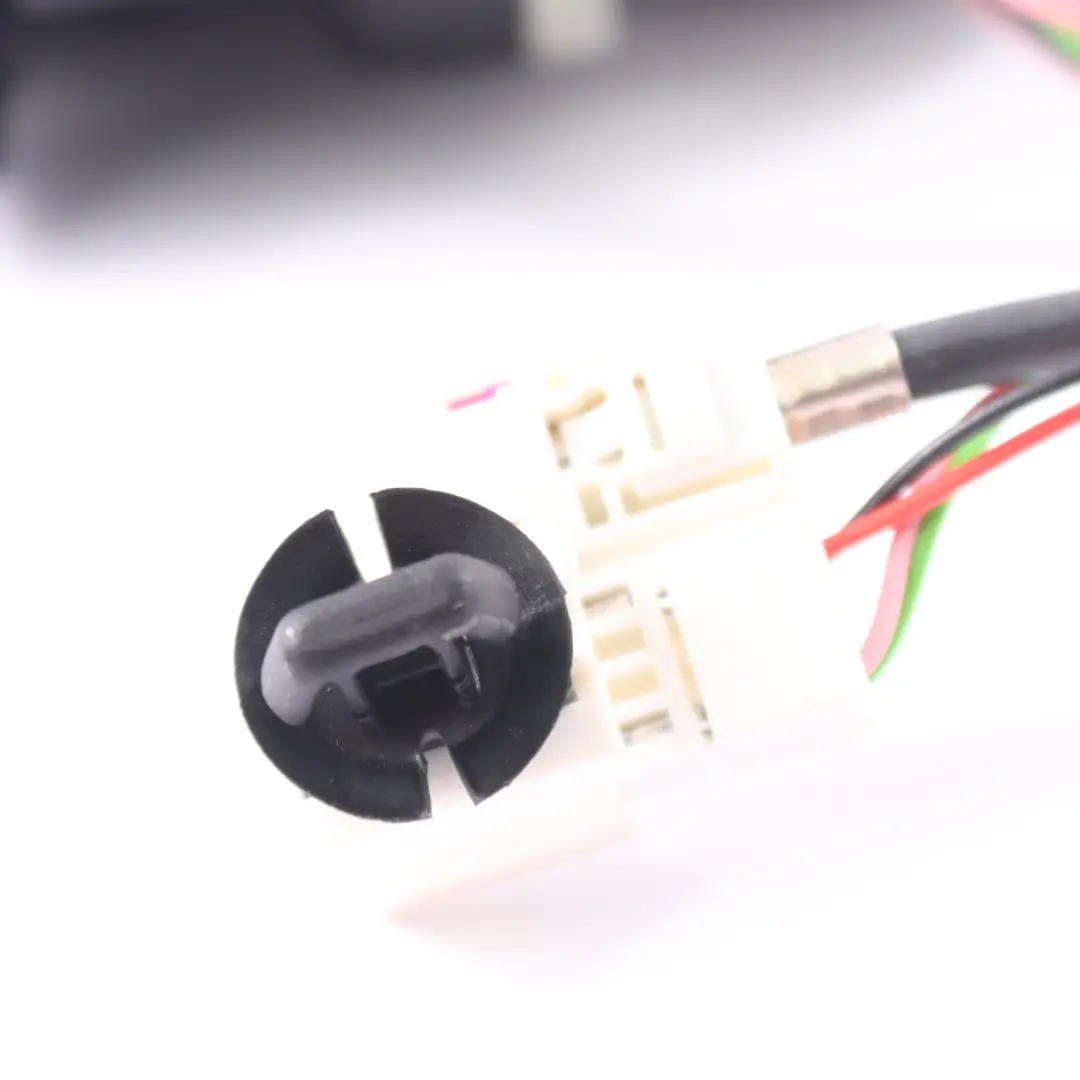 Cámara de visión trasera Mercedes C117 W205 Desbloqueo del tirador del maletero para con número de pieza A2227500893 Cámara de visión trasera Mercedes C117 W205 Desbloqueo del tirador del maletero - SKU A2227500893-2 - Número de pieza A2227500893