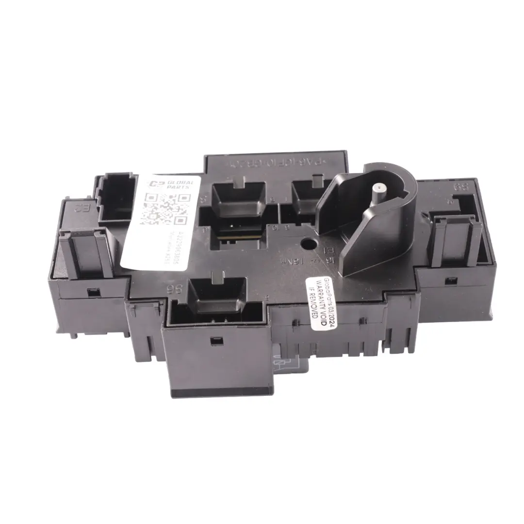 Boîte à fusibles Mercedes GLC X253 Compartiment moteur Boîte relais pour à propos du numéro de pièce A2229063805 Boîte à fusibles Mercedes GLC X253 Compartiment moteur Boîte relais - SKU A2229063805 - Numéro de pièce A2229063805