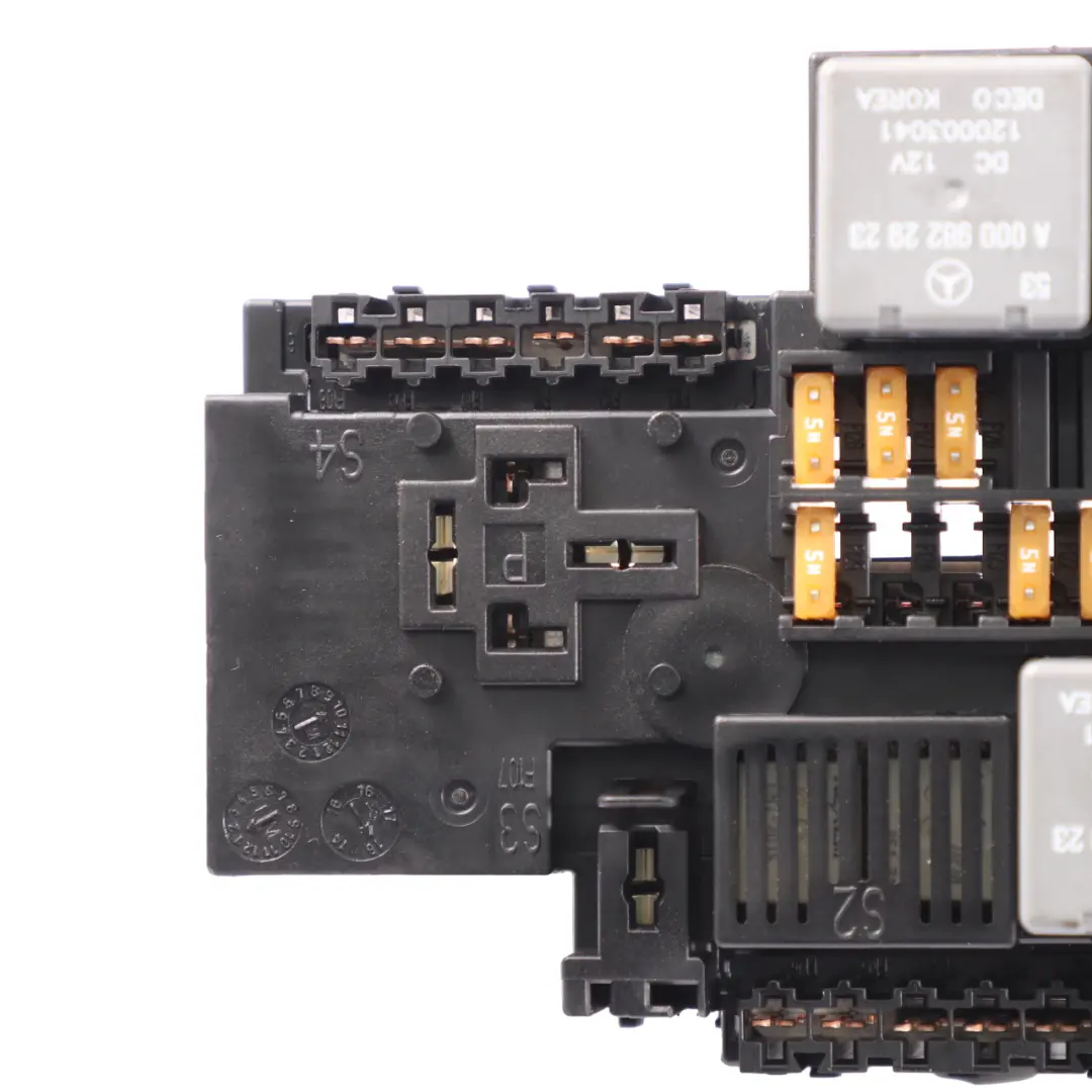 Fuse Box Mercedes GLC X253 Engine Compartment Relay Box Unit to with Part number A2229063805 Fuse Box Mercedes GLC X253 Engine Compartment Relay Box Unit - SKU A2229063805 - Part number A2229063805
