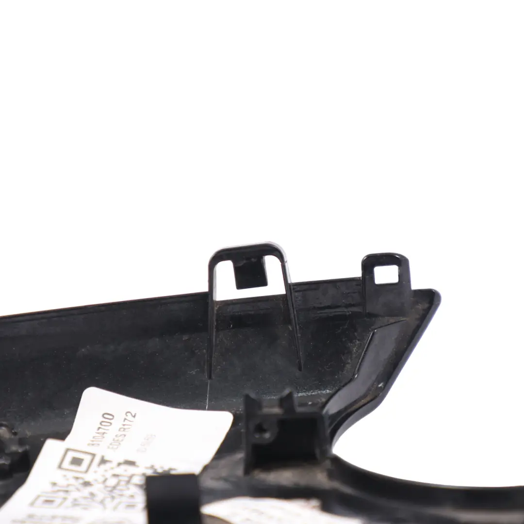 Tapa del espejo retrovisor Mercedes R172 Panel inferior izquierdo para con número de pieza A2318104700 Tapa del espejo retrovisor Mercedes R172 Panel inferior izquierdo - SKU A2318104700 - Número de pieza A2318104700