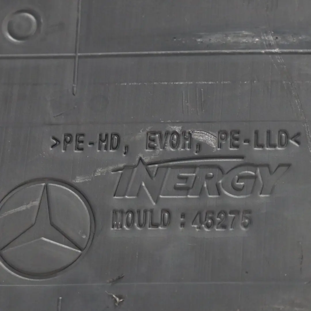 Depósito de combustible Mercedes W176 W246 C117 Depósito completo para con número de pieza A2464701100 Depósito de combustible Mercedes W176 W246 C117 Depósito completo - SKU A2464701100 - Número de pieza A2464701100